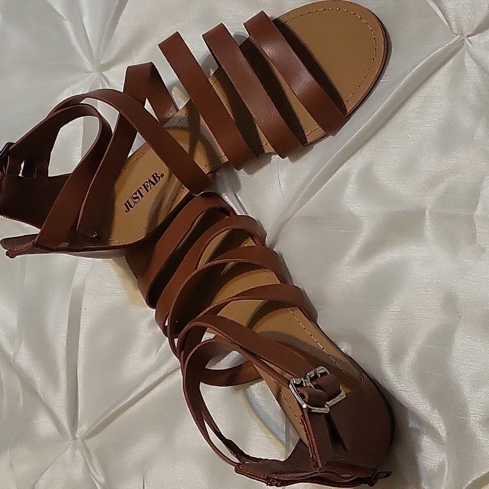 Sandals - Picture 2 of 3